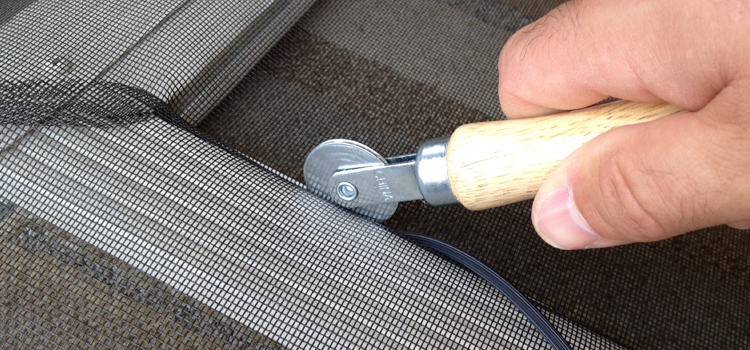 metal screen door repair in Kissimmee